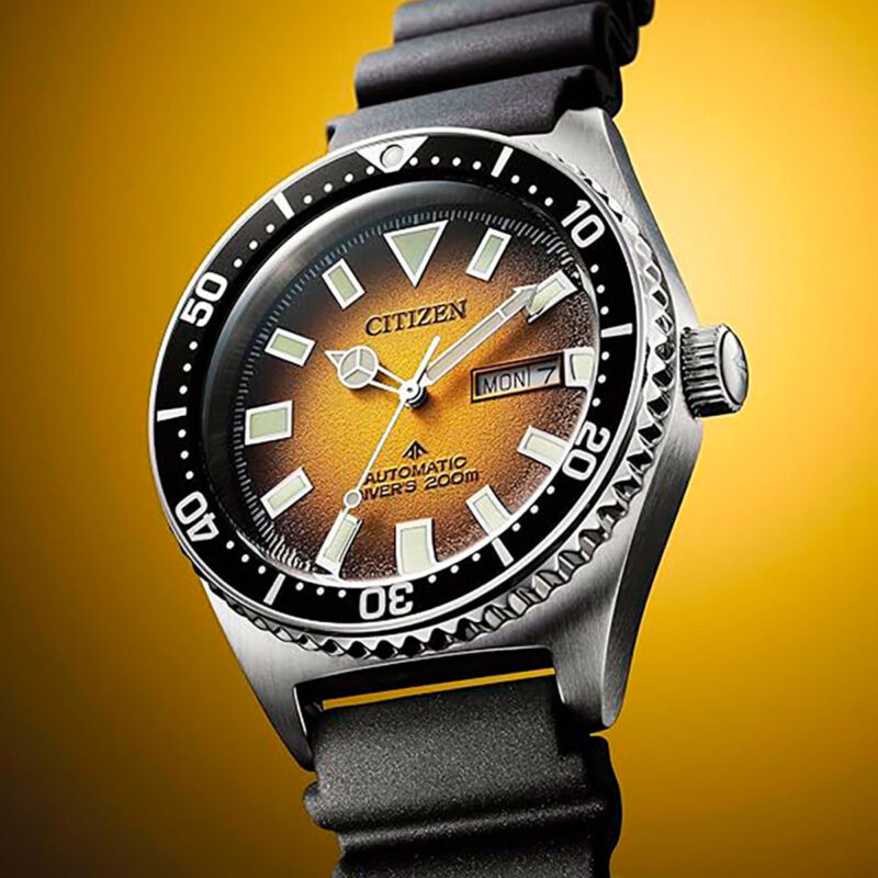 Citizen Diver's Automatic  200 Mt Super Titanio (NY0120-52X)  Watch_3