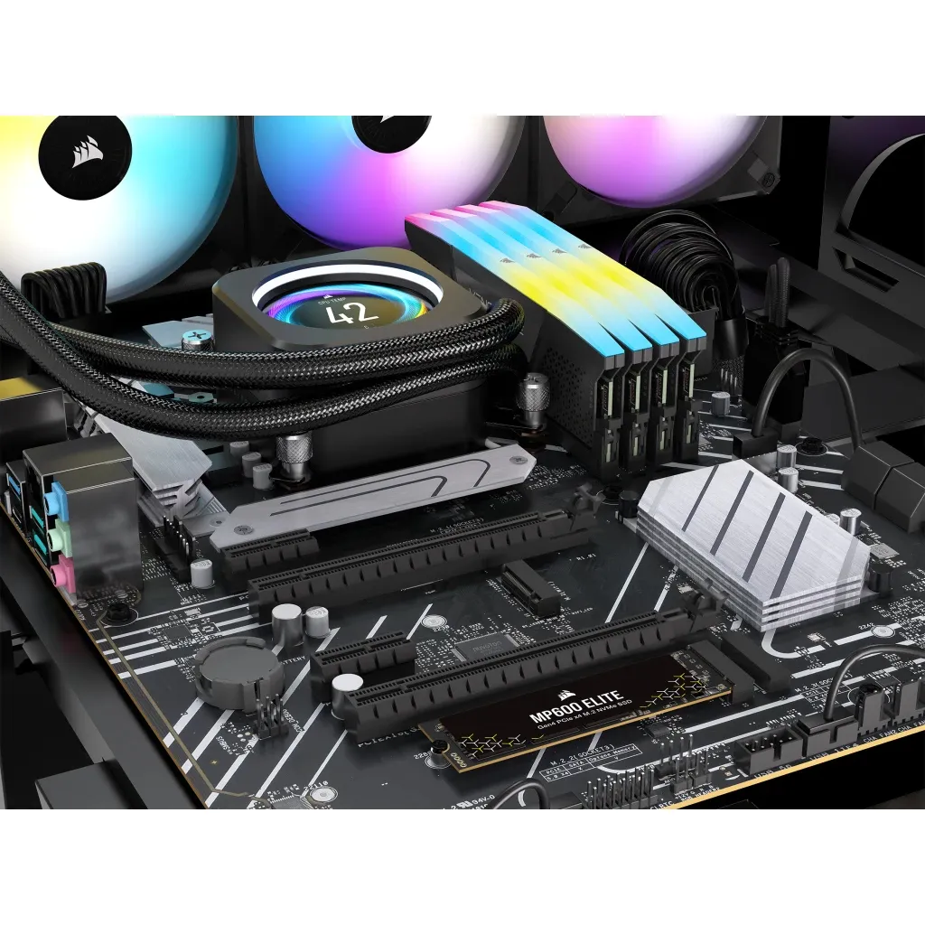 Corsair MP600 ELITE 2TB Gen4 PCIe x4 NVMe M.2 SSD (no heatsink); Read Up To 7000MB/s; Write up to 6500MB/s (CSSD-F2000GBMP600ENH) 9 Corsair MP600 ELITE 2TB Gen4 PCIe x4 NVMe M.2 SSD (no heatsink); Read Up To 7000MB/s; Write up to 6500MB/s (CSSD-F2000GBMP600ENH) - Image 9
