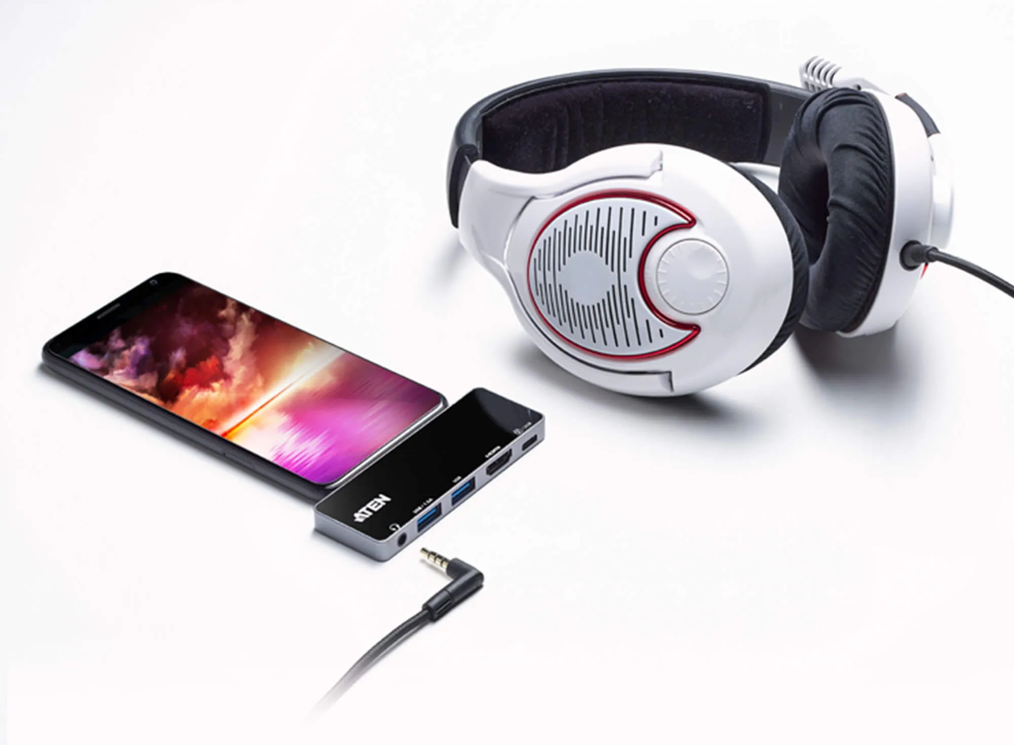 ATEN Dock; USB-C 5-in-1 Travel Dock with Power Pass-Through - 1 x audio port; 2 x USB Type-A ports; 1 x HDMI; 1 x USB-C - Image 7