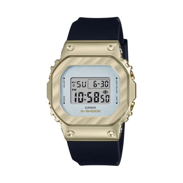 Casio G-shock Oak Metal Covered Compact - Belle Courbe Serie (GM-S5600BC-1ER) Women's Watch