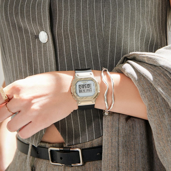 Casio G-shock oak metal covered compact - belle courbe serie (gm-s5600bc-1er) Women's Watch - Image 4