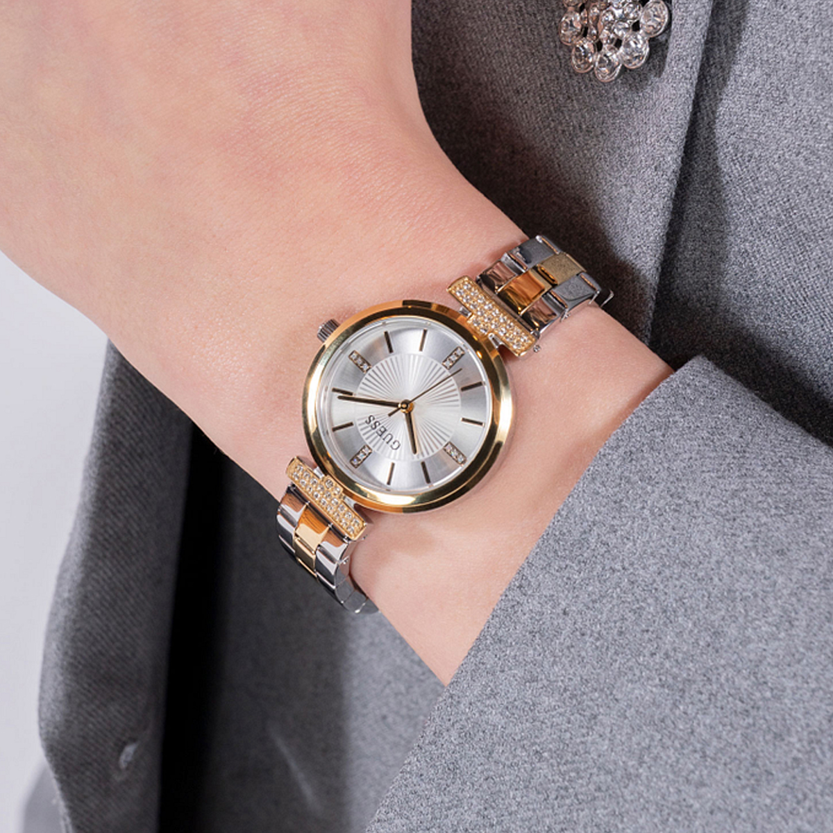 Guess Watches gw0762l5 (gw0762l5) Women's Watch 5 Guess Watches gw0762l5 (gw0762l5) Women's Watch - Image 5