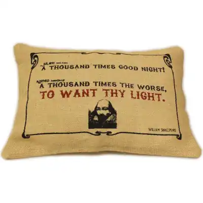 Cuscini Letterari - Copricuscino In Juta Lavata / Juta Washed Pillow Case Want Thy Light - Size 38x25cm (SLEEP-J-09) Unisex FASHION ACCESSORIES