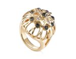 Guess Jewels Flower Ring - Size: 52 (UBR61011-52) Women's JEWELRY