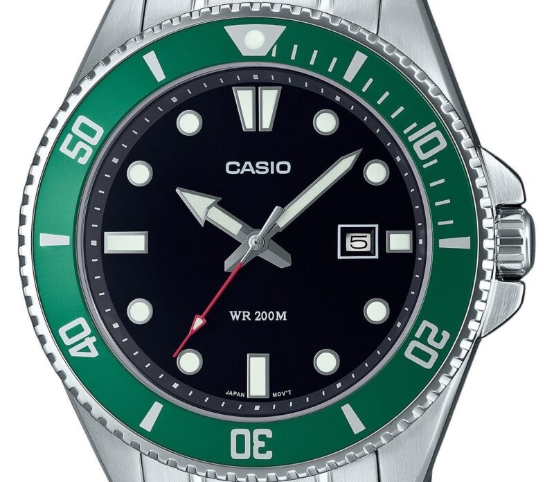 Casio Standard Analog Stainless Steel Black Dial Quartz MDV-107D-3 200M Men's Watch