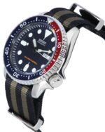 Seiko Automatic Diver's 200M NATO Strap SKX009K1-var-NATO2 Men's Watch
