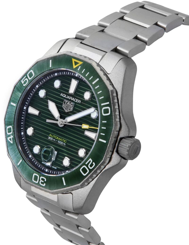 Tag Heuer Aquaracer Professional Date Titanium Green Dial Automatic Diver's WBP208B.BF0631 300M Men's Watch
