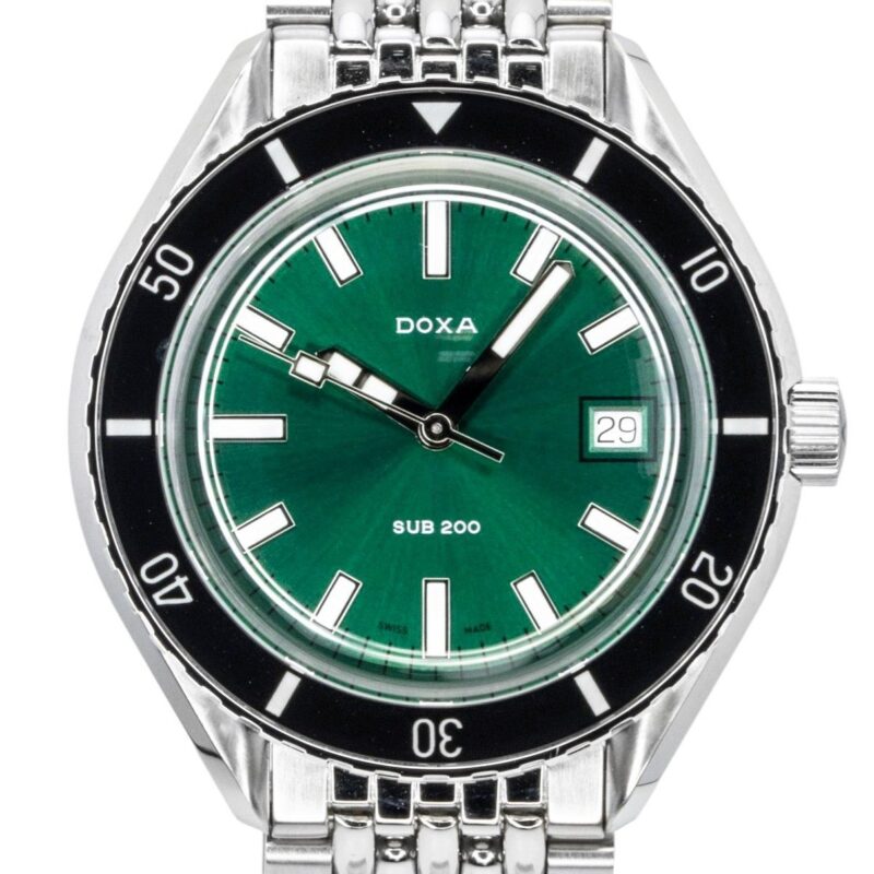 Doxa SUB 200 Sea Emerald Stainless Steel Green Dial Automatic Diver's 799.10.131.10 200M Men's Watch With Extra Strap Doxa SUB 200 Sea Emerald Stainless Steel Green Dial Automatic Diver's 799.10.131.10 200M Men's Watch With Extra Strap