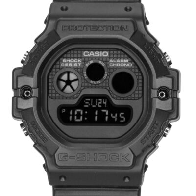 Casio G-Shock Digital Resin Strap Quartz DW-5900UBB-1 200M Men's Watch
