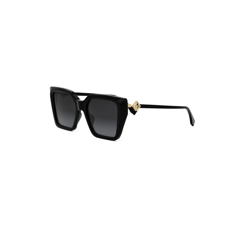 Fendi Women's FE40161I Black/Smoke Sunglasses Fendi Women's FE40161I Black/Smoke Sunglasses