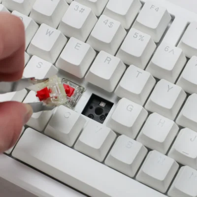 Ducky Keyboard Zero 6108 100% Mechanical Wireless Keyboard, RGB, USB 2.0 / 2.4GHz / BT - White – Red